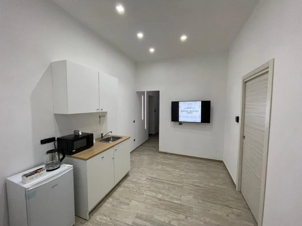 B&B Airport Serenity Suites Naples 0*,