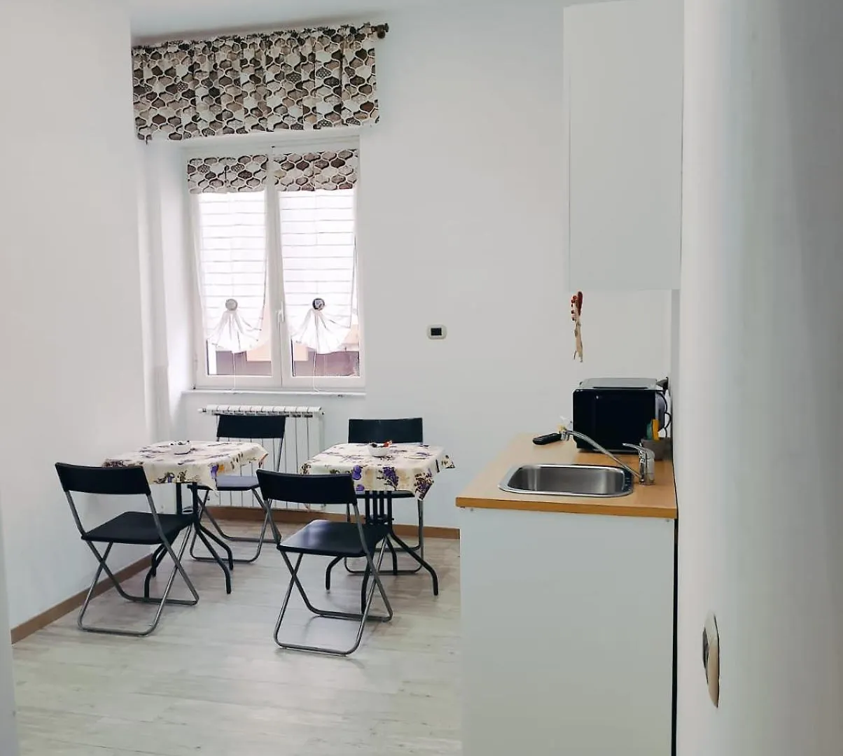 B&B Airport Serenity Suites Naples