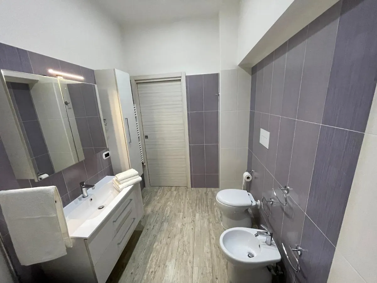 B&B Airport Serenity Suites Nápoles 0*,  Itália